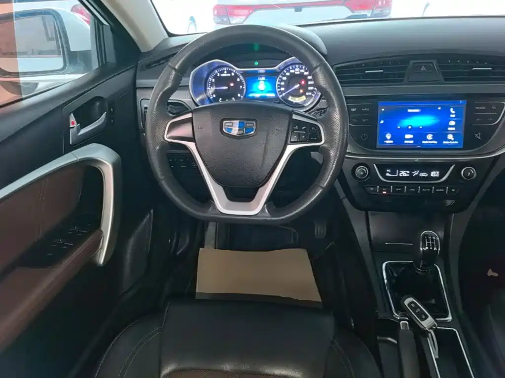 Geely Emgrand — миниатюра 11