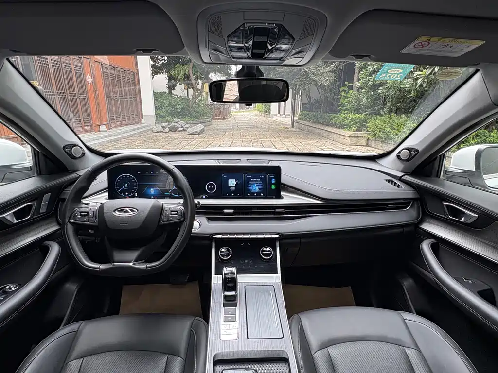 Chery Tiggo 8 — миниатюра 10