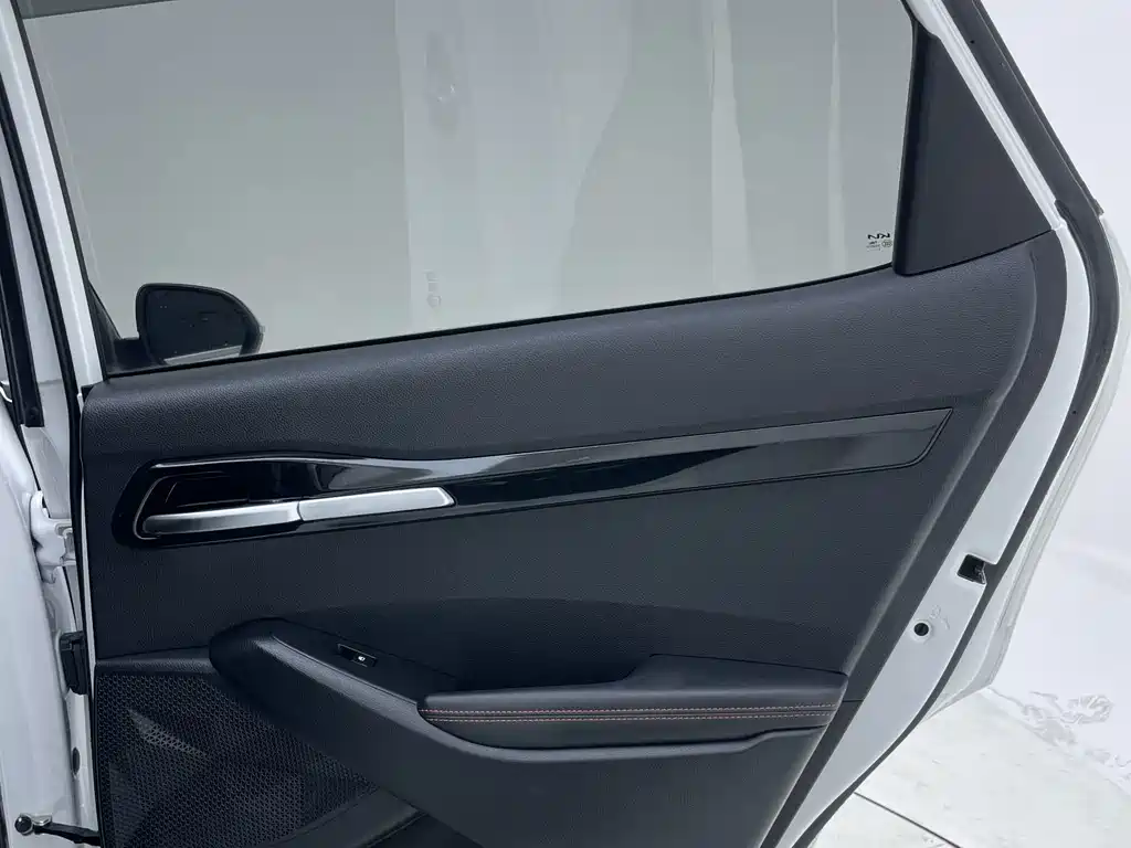Kia Seltos — миниатюра 25