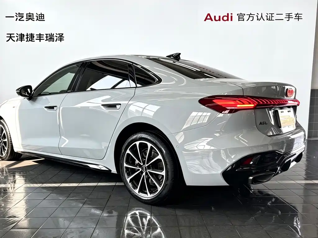 Audi Audi A5L — миниатюра 7