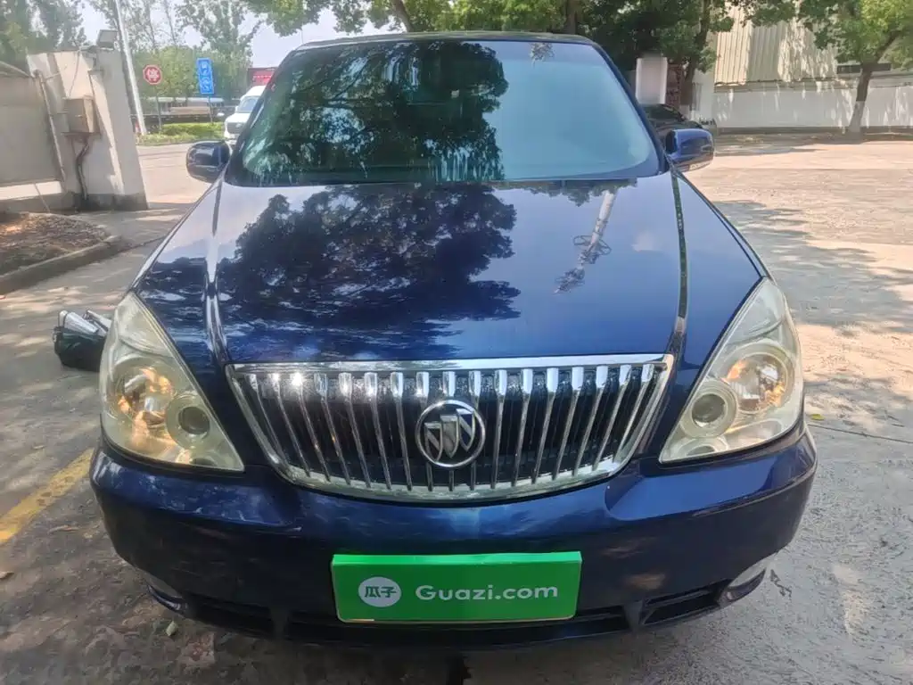 Buick GL8 — миниатюра 3