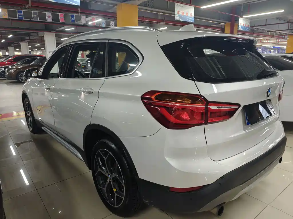 BMW X1 2016 sDrive20Li Luxury
