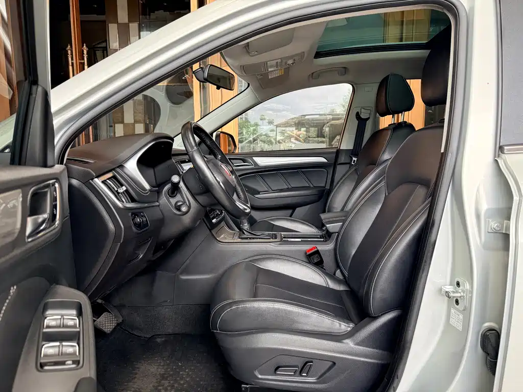 Roewe RX5 New Energy — миниатюра 9