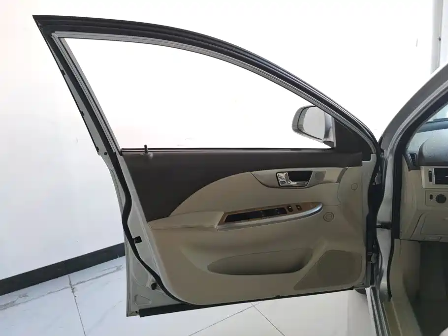 Buick Excelle 1.5L Auto Classic Type, фото 7