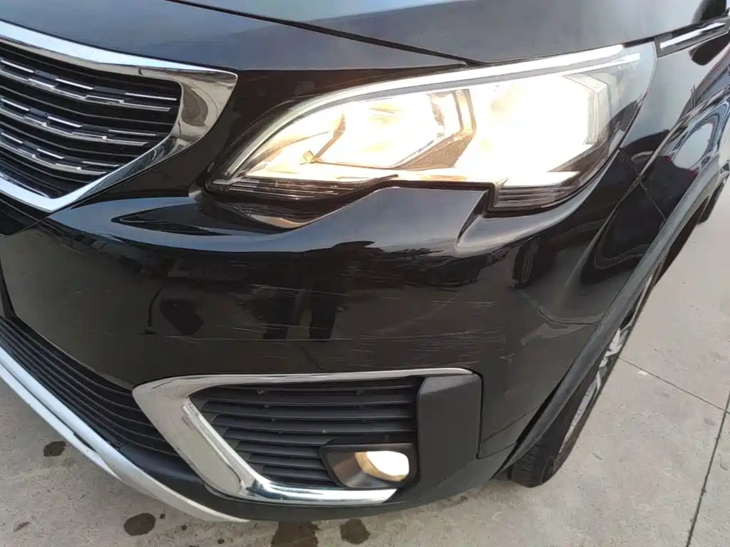 Peugeot 5008 — миниатюра 24