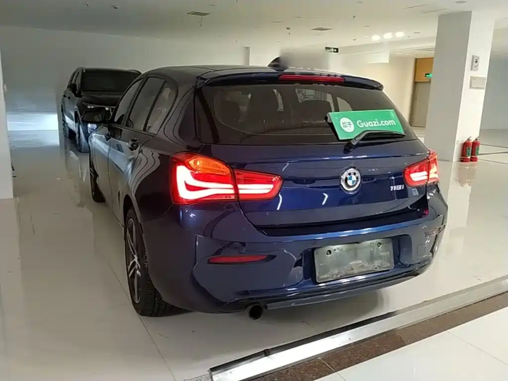 BMW 1 Series (Import) — миниатюра 5