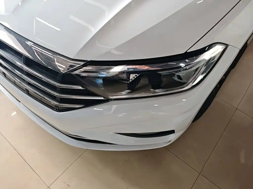 Volkswagen Sagitar — миниатюра 24
