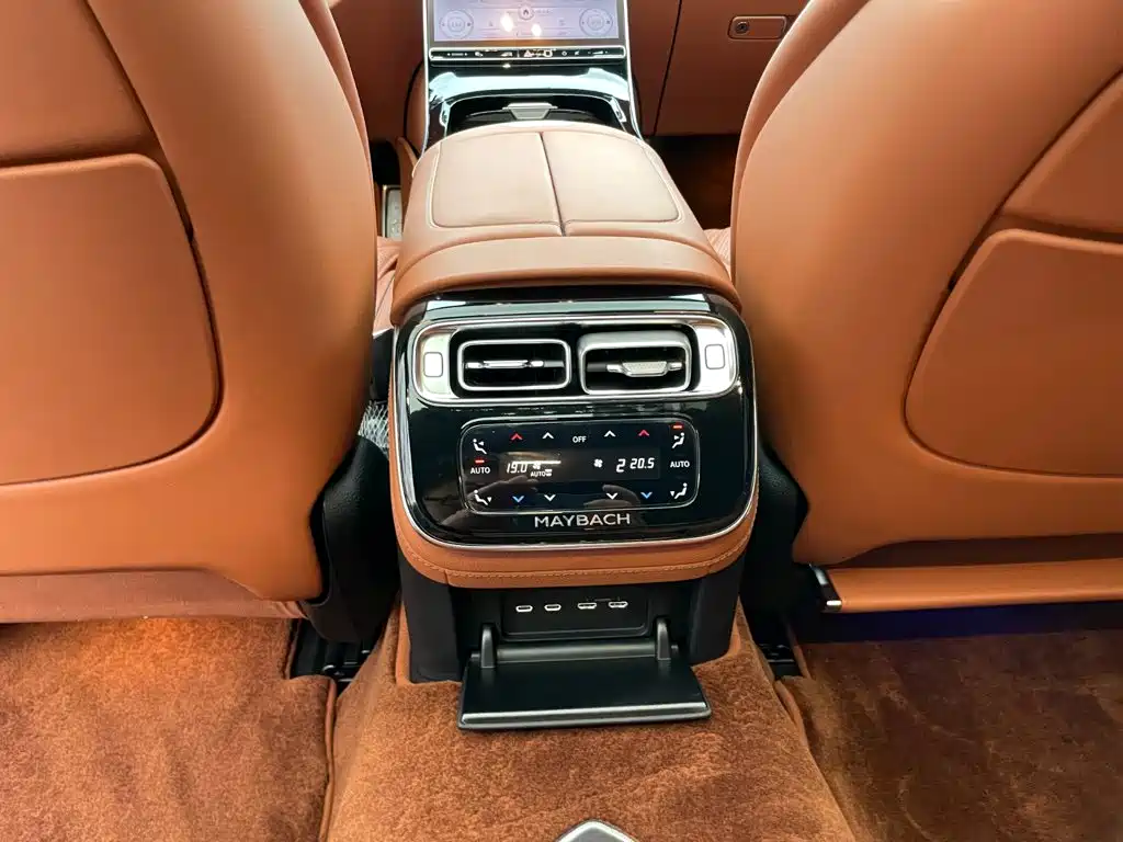 Mercedes-Benz S-Class — миниатюра 16
