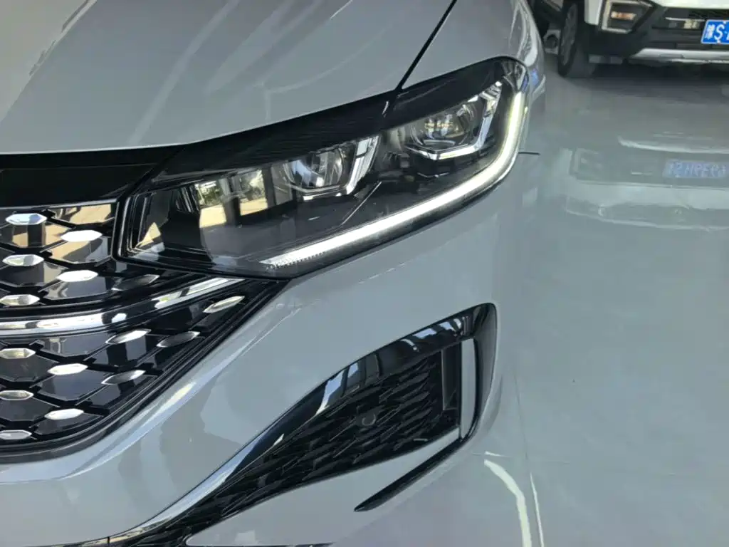 Volkswagen Lavida — миниатюра 24