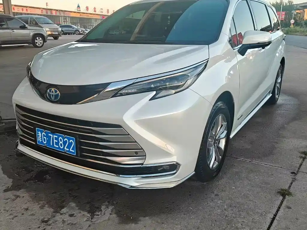 Toyota Sienna