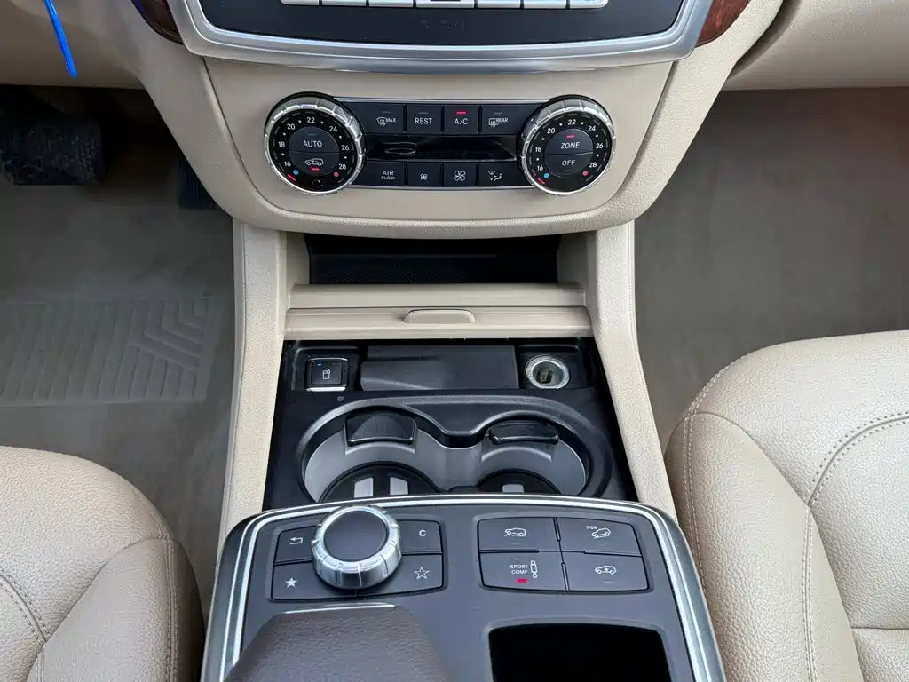 Mercedes-Benz M-Class — миниатюра 31