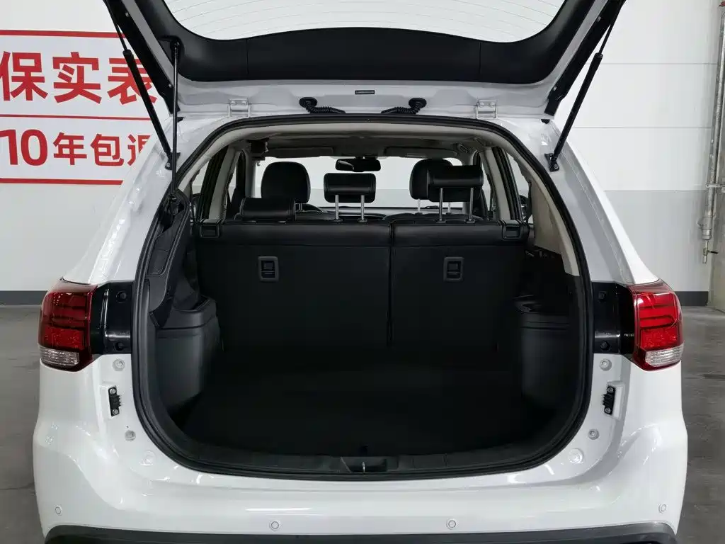 Mitsubishi Outlander — миниатюра 16