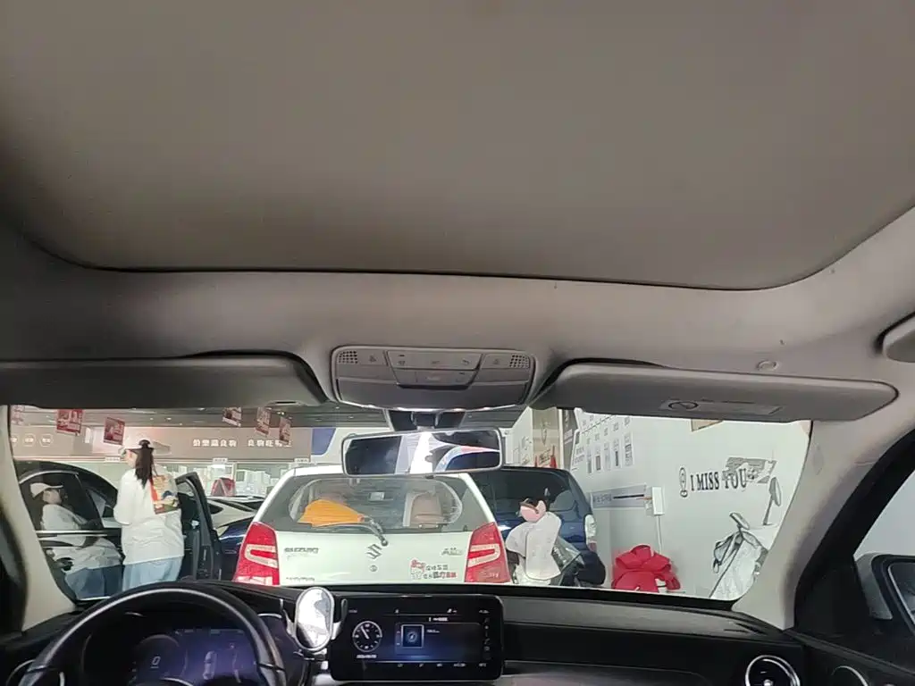 Mercedes-Benz C-Class — миниатюра 18