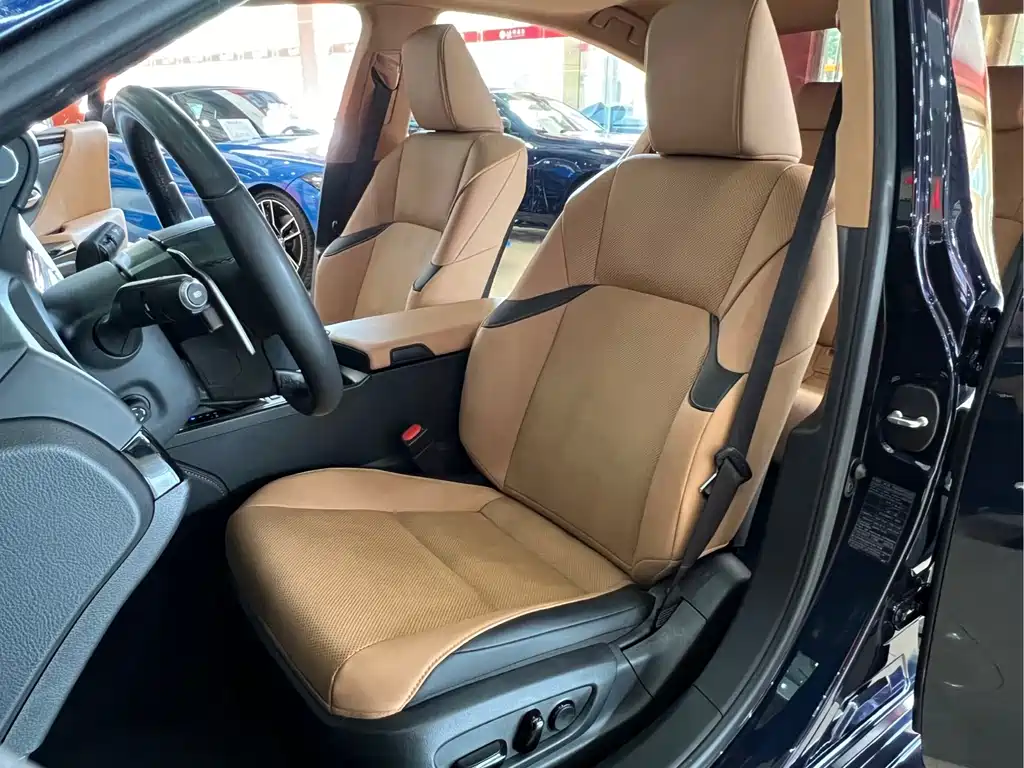 Lexus ES — миниатюра 11