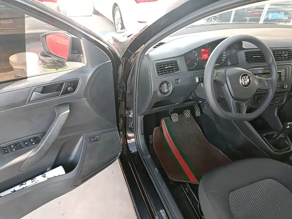 Volkswagen Santana — миниатюра 16