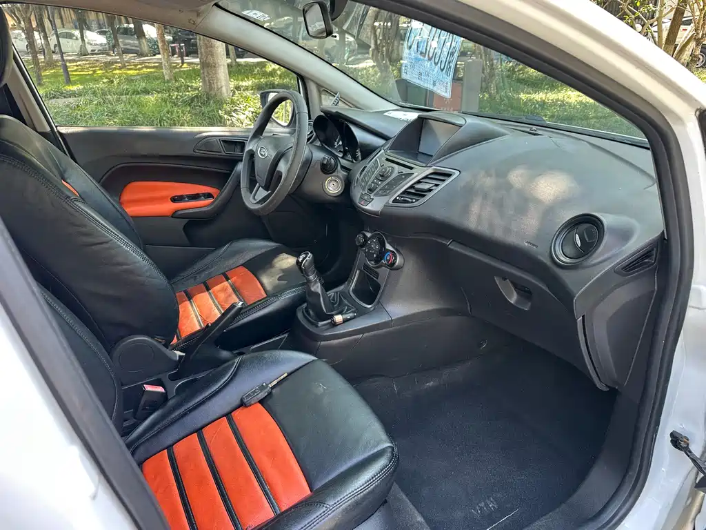 Ford Fiesta — миниатюра 16