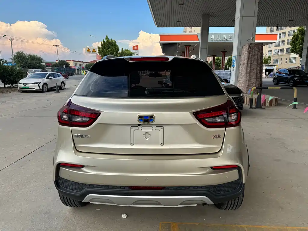 Geely Vision X3 — миниатюра 15