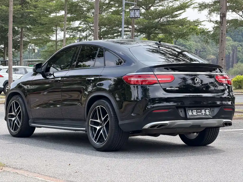 Mercedes-Benz GLE Coupe AMG — миниатюра 9