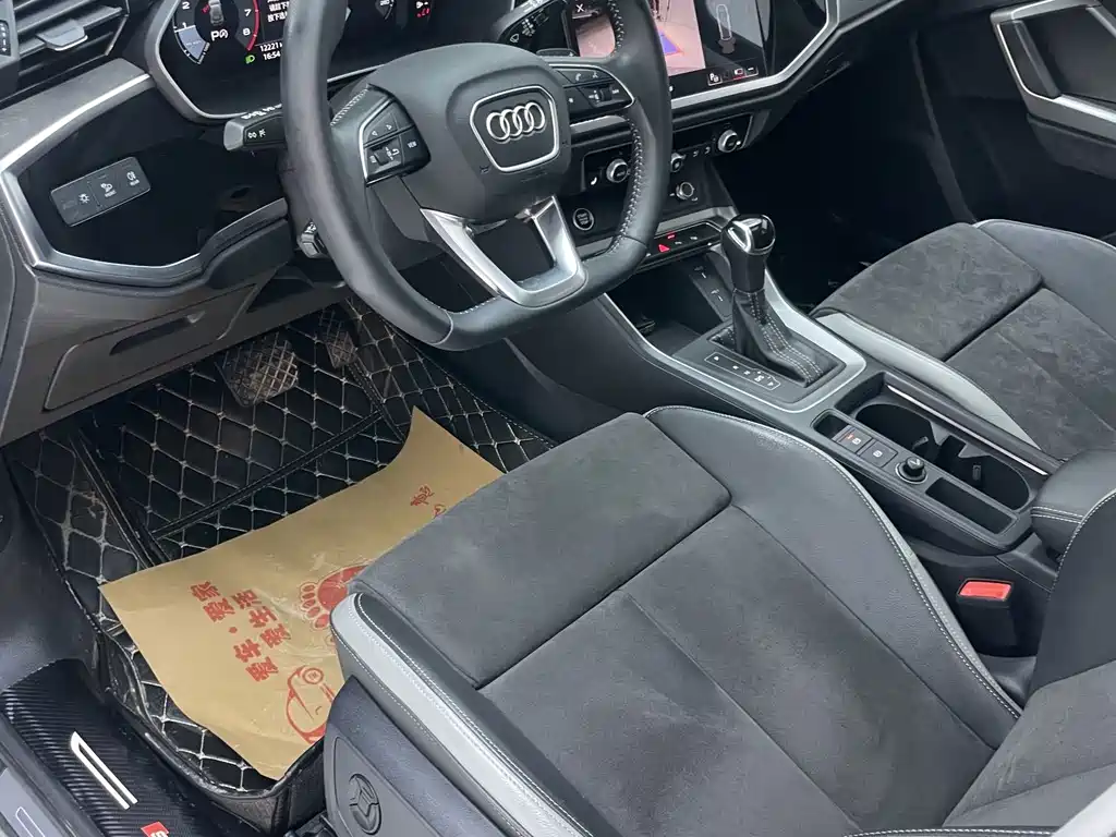 Audi Q3 — миниатюра 12