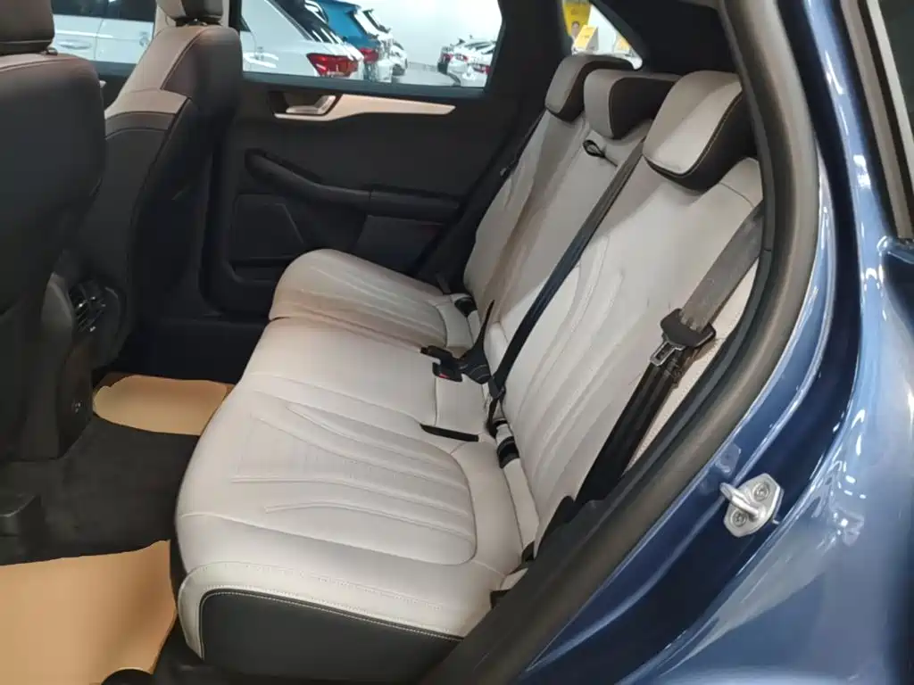 Ford Escape — миниатюра 17