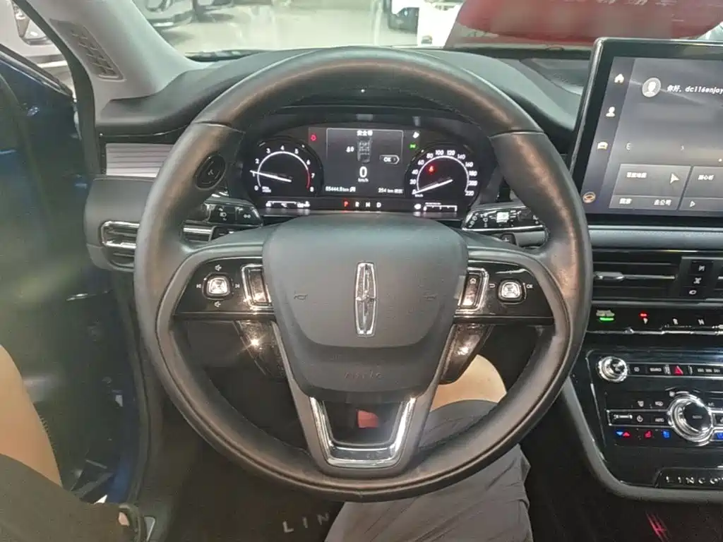 Lincoln Corsair — миниатюра 11