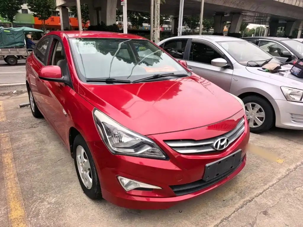Hyundai Verna — миниатюра 4