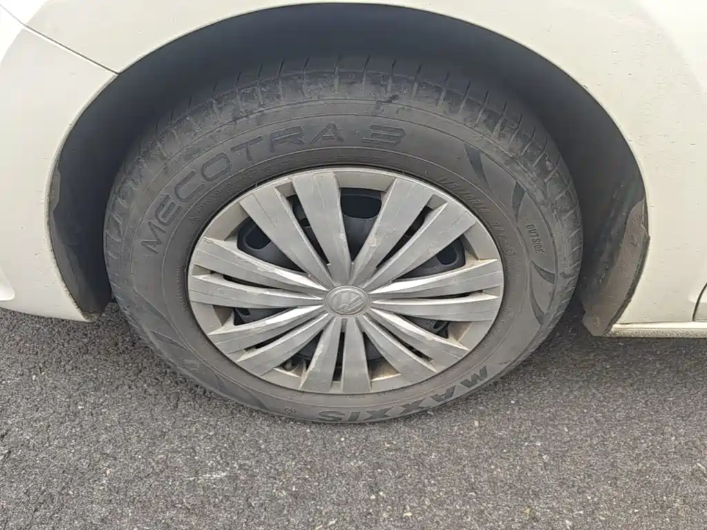 Volkswagen Santana — миниатюра 23