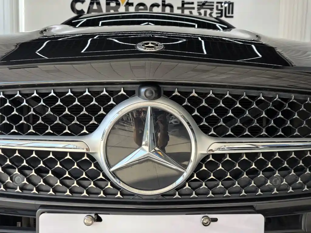 Mercedes-Benz C-Class — миниатюра 5