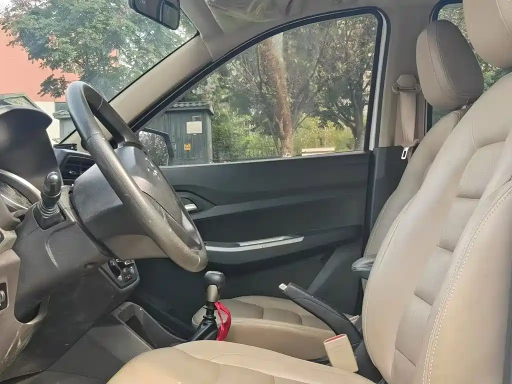 Wuling Hongguang — миниатюра 15