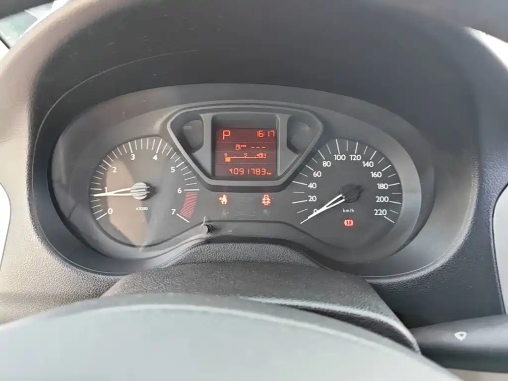 Citroen Elysee — миниатюра 12