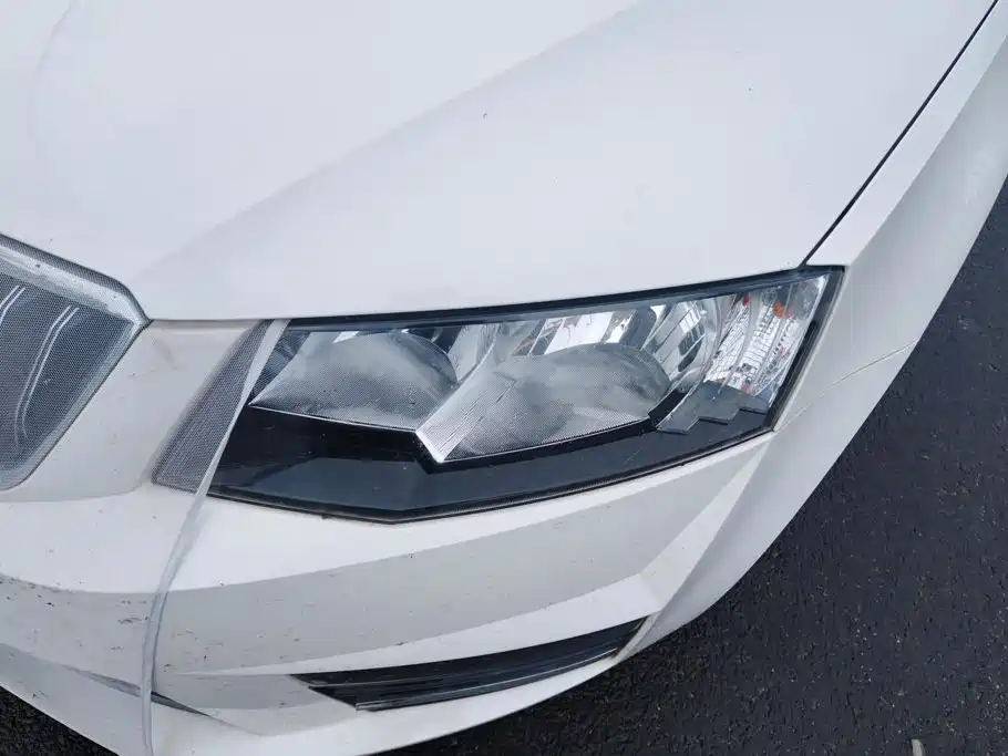 Skoda Octavia — миниатюра 5