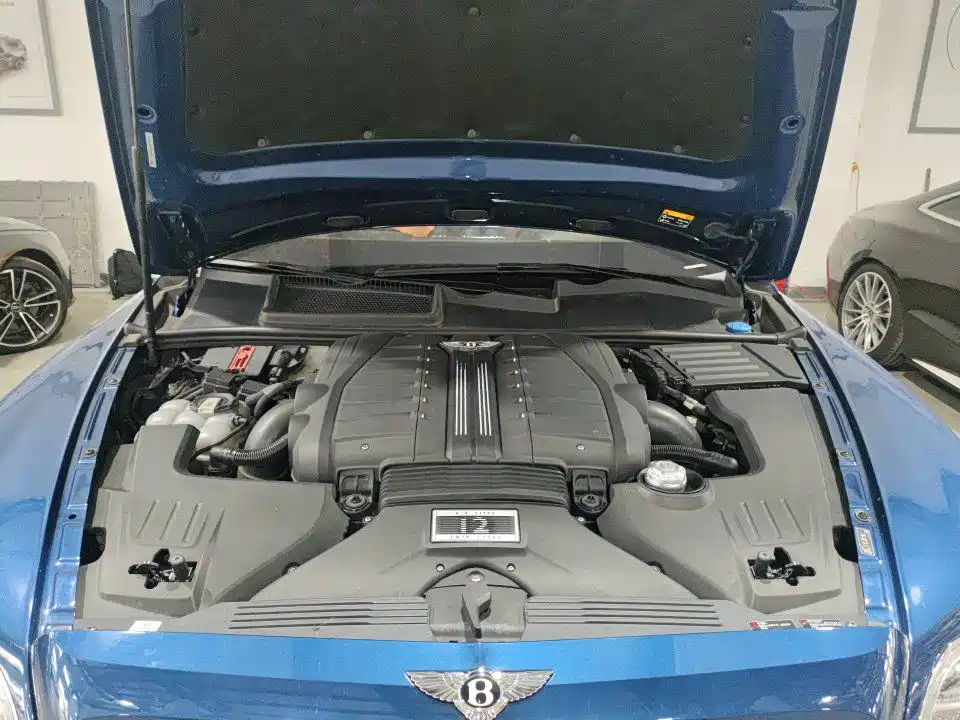 Bentley Bentayga — миниатюра 2
