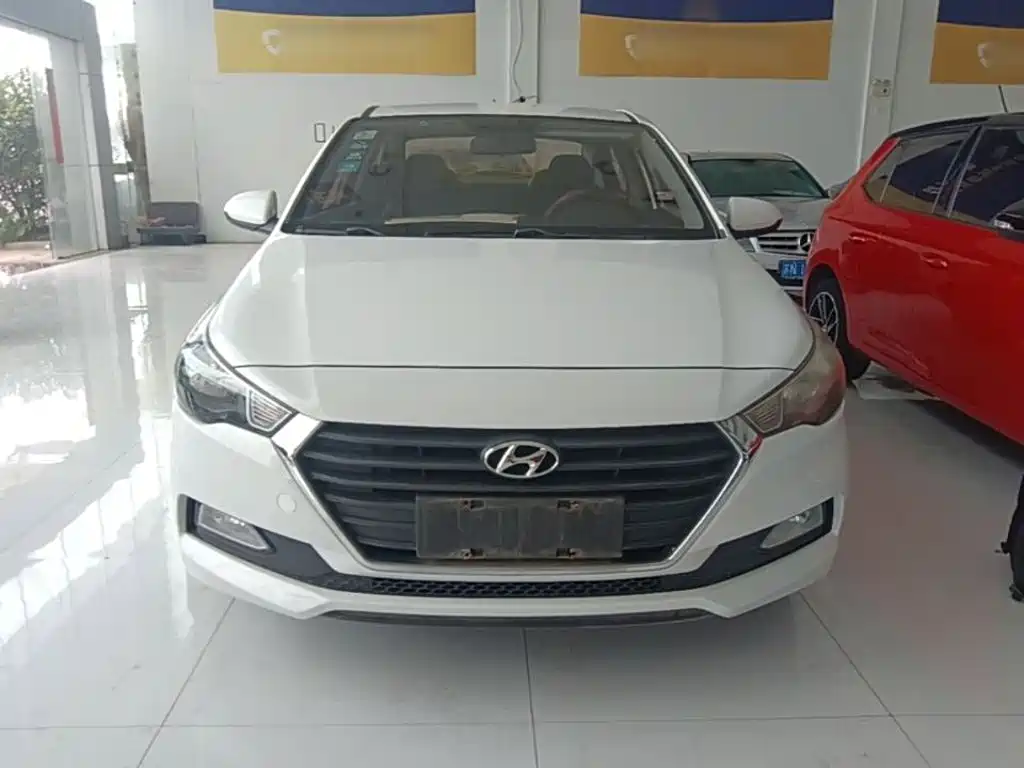 Hyundai Verna — миниатюра 3