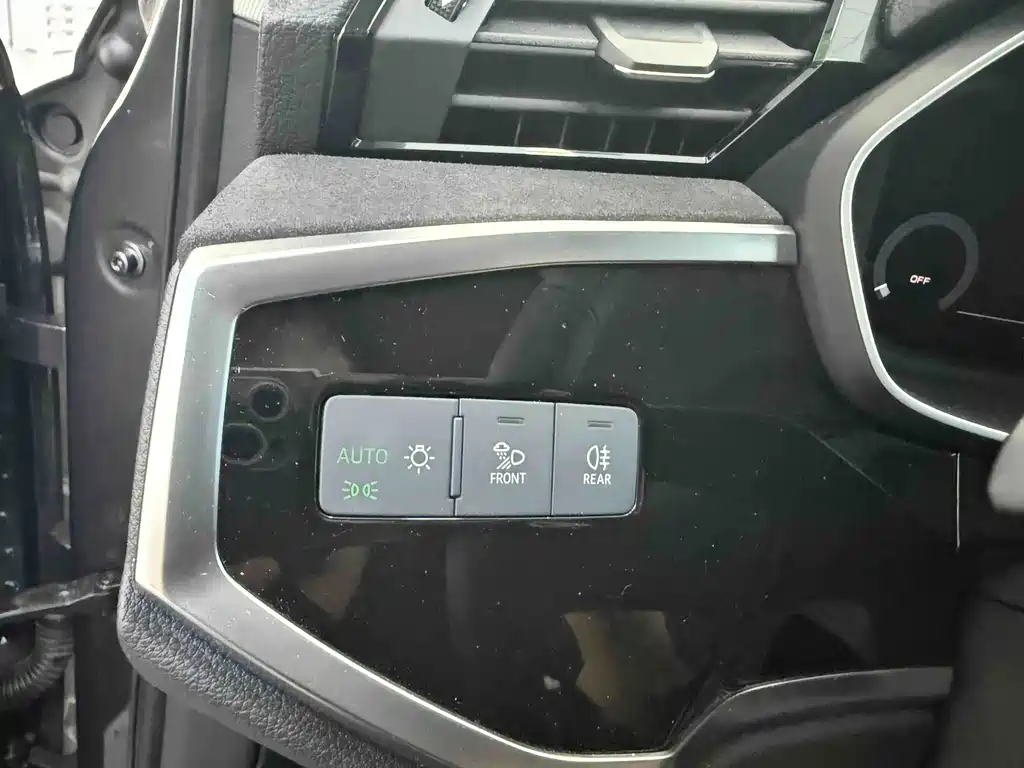 Audi Q3 — миниатюра 9