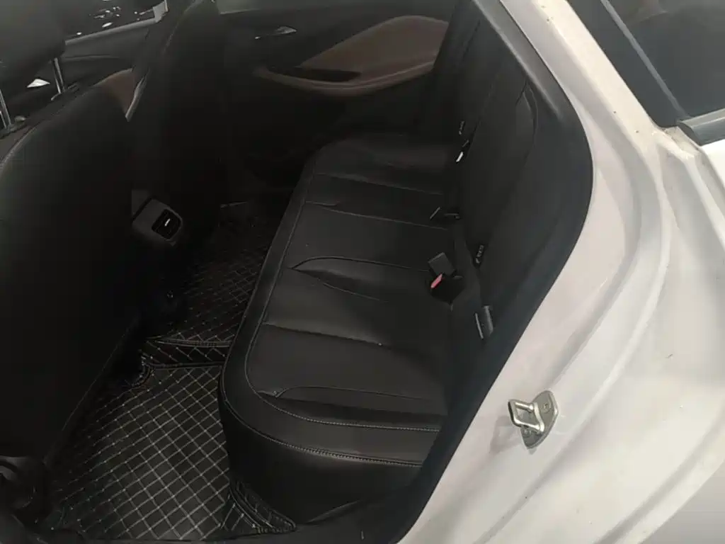 Buick Verano — миниатюра 17