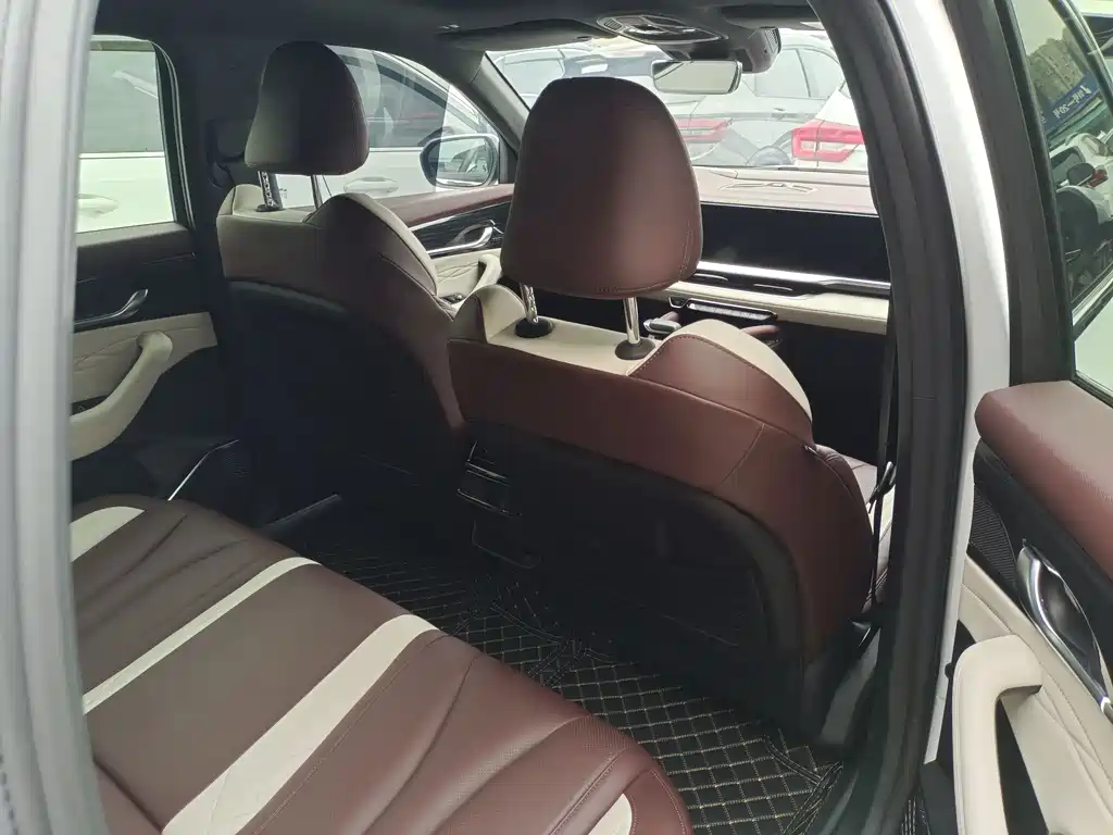 Geely Xingyue L — миниатюра 8