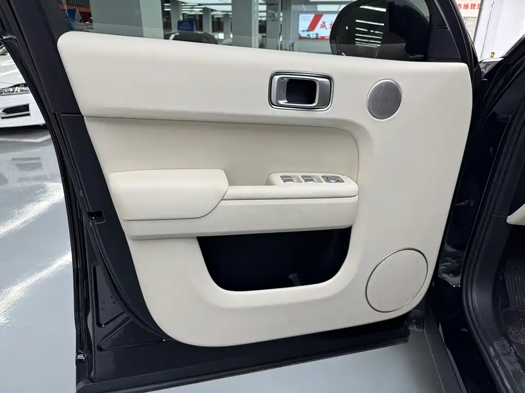Li Auto Li L7 — миниатюра 4