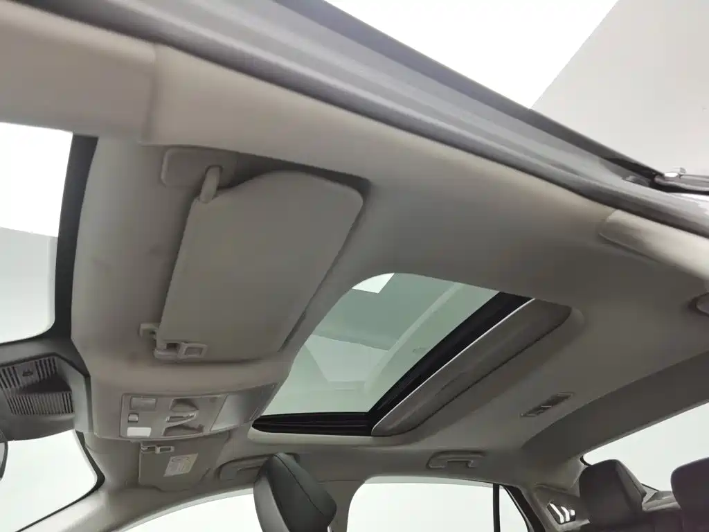 Ford Mondeo — миниатюра 14