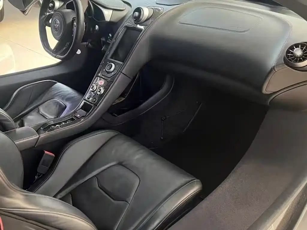 McLaren 12C — миниатюра 4