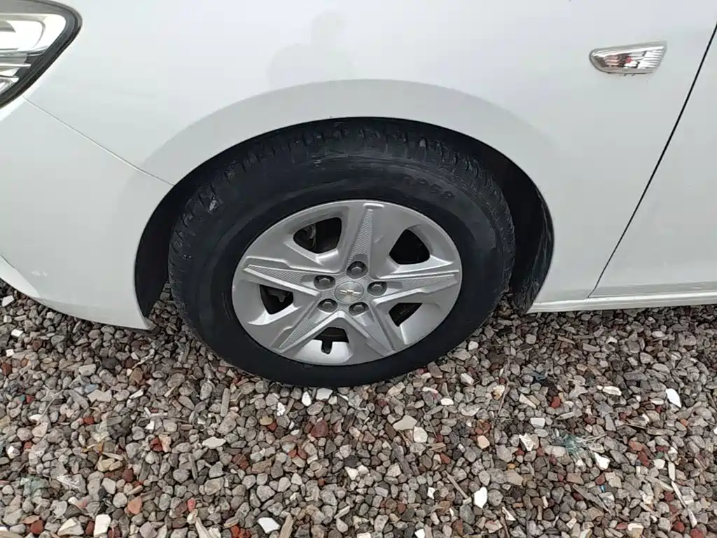Chevrolet Cavalier — миниатюра 23