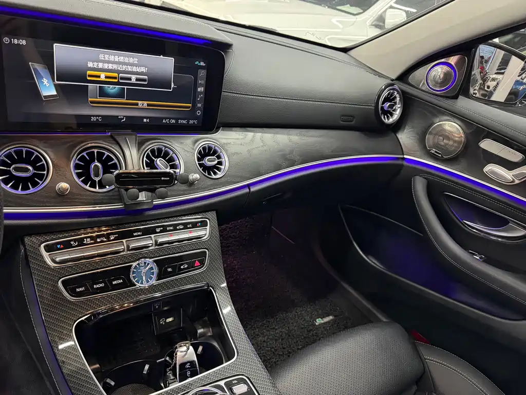 Mercedes-Benz E-Class — миниатюра 15