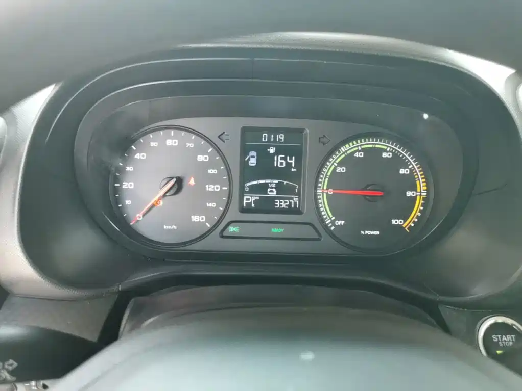 Roewe Clever — миниатюра 12