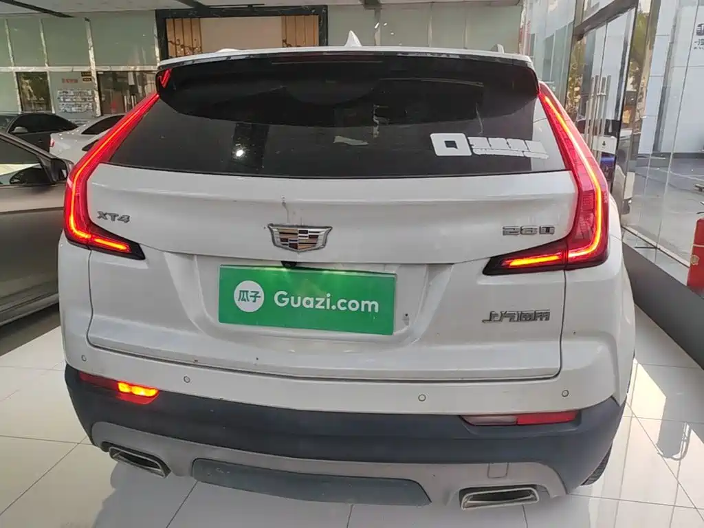 Cadillac XT4 — миниатюра 6