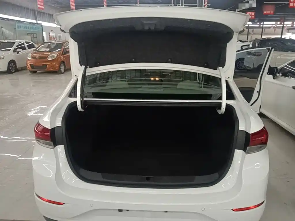 Buick Excelle — миниатюра 19
