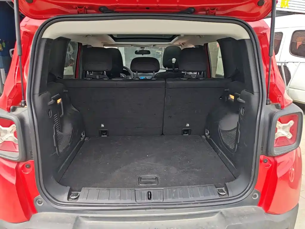 Jeep Renegade — миниатюра 19