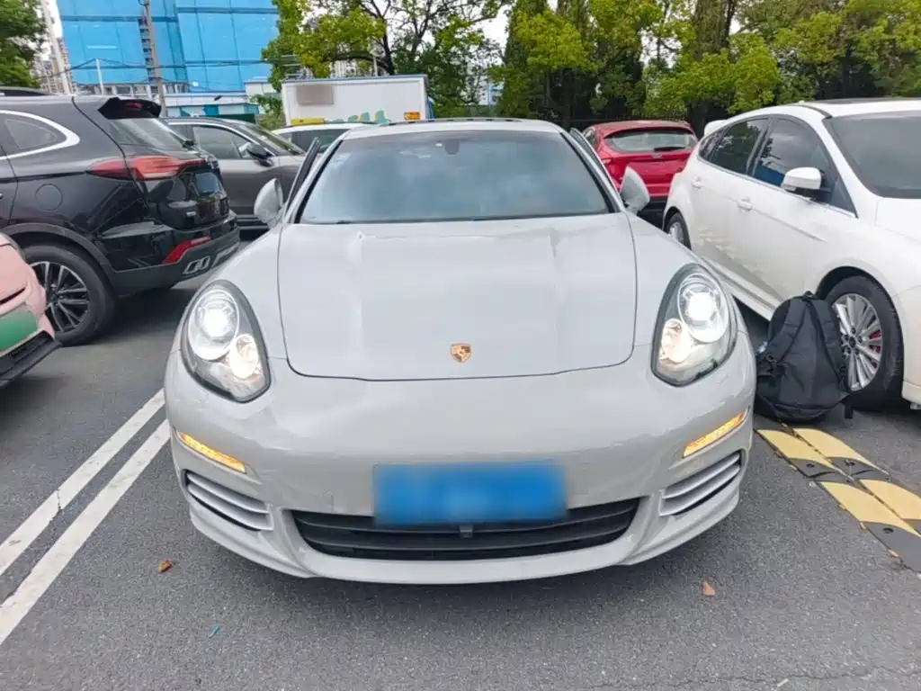 Porsche Panamera — миниатюра 3