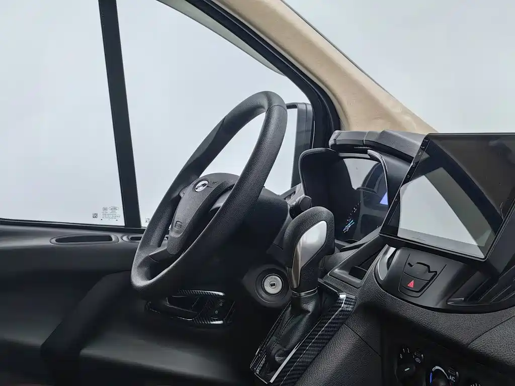 Ford Transit — миниатюра 22