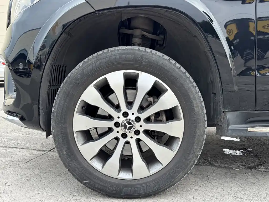 Mercedes-Benz GLS — миниатюра 5