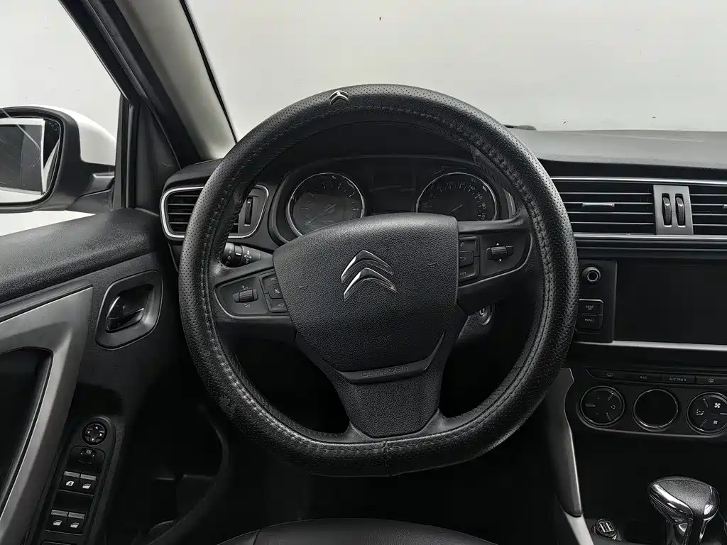 Citroen C3-XR — миниатюра 11