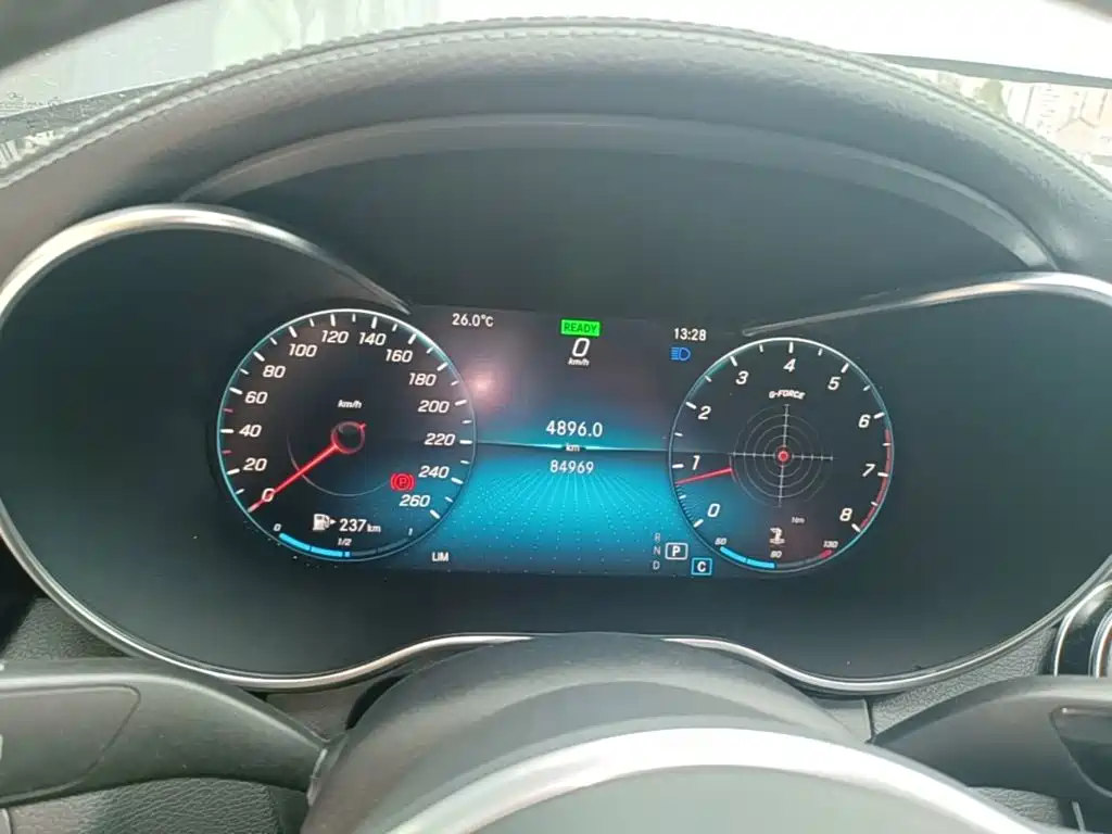 Mercedes-Benz C-Class — миниатюра 12